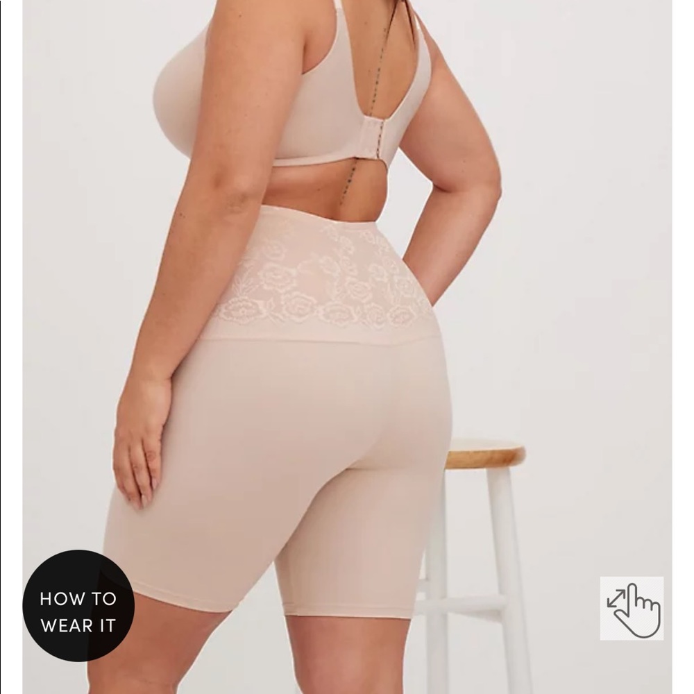 2 NWT TORRID BEIGE MICROFIBER 360° SMOOTHING HIGH WAIST SHORTS SIZE 2X